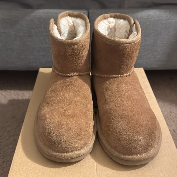 UGG Jona Chestnut boots size 2 - Picture 3 of 5